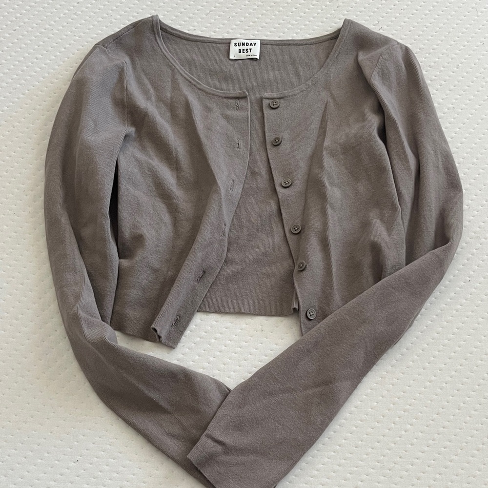 Aritzia Sunday Best Women's Taupe Crop Cardigan